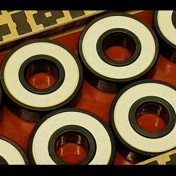 BUCKEYiES Ceramics Skateboard BEARiNGS - Picture 5 of 6